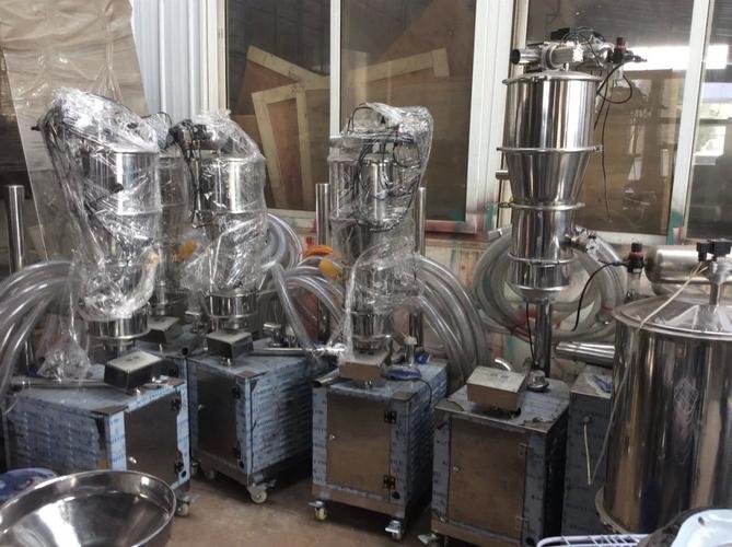 供應(yīng)自動(dòng)上料機(jī) 塑料吸料機(jī)、真空吸料機(jī)與全自動(dòng)上料機(jī)的全面解析